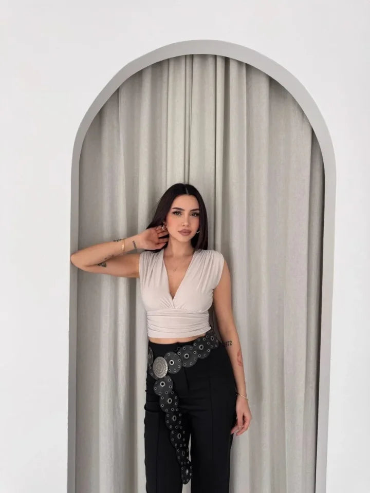 Vatkalı Kolsuz V Yaka Drapeli Crop Bluz Likralı Fit - Boyalı Gri